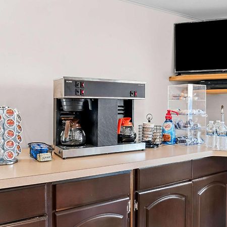 Rodeway Inn & Suites Saginaw Eksteriør billede