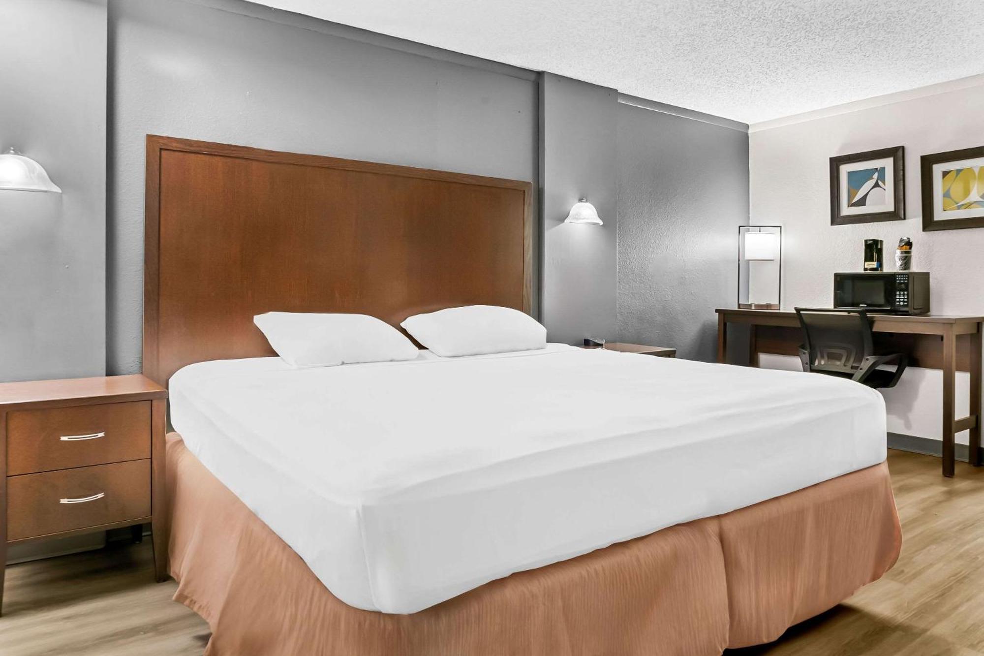 Rodeway Inn & Suites Saginaw Eksteriør billede
